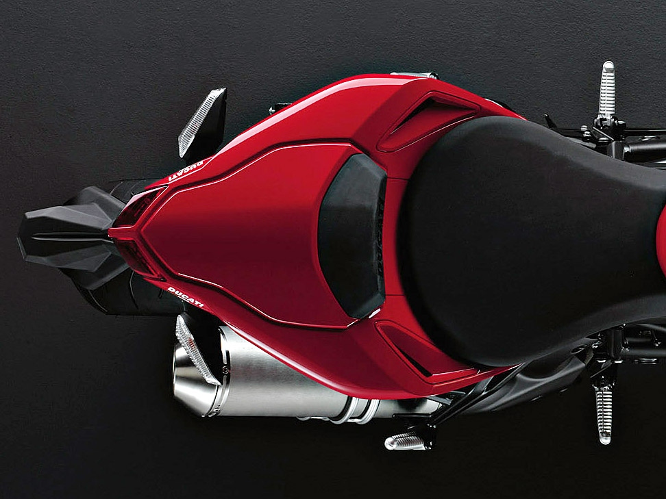 Ducati Streetfighter 848  BJ 2012-125 PS 92 kw Gel Batterie 