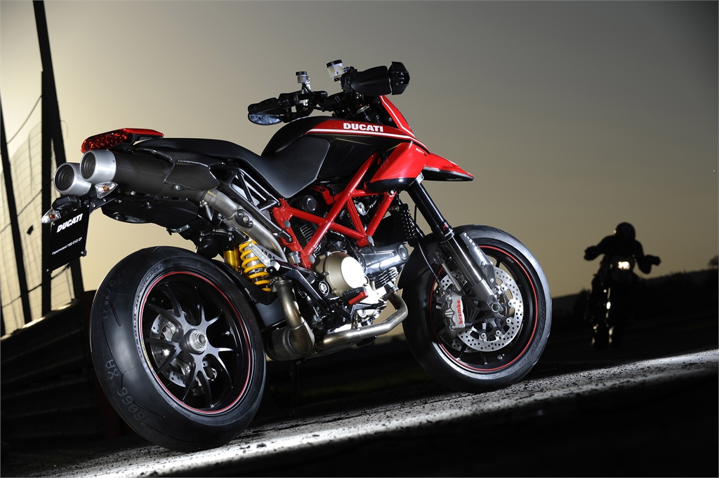 Housse De Protection Moto Pour Ducati Hypermotard 1100 Evo 2010-2012 - Imperméable, Anti-UV, Avec Sangles Et Cadenas