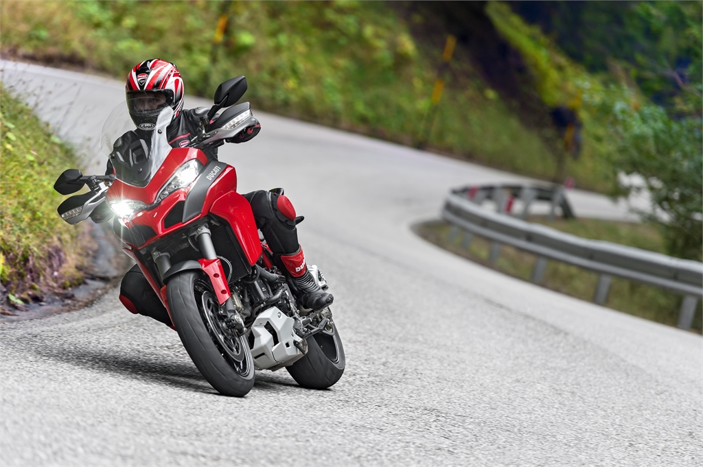 Protection D'Écran Anti-Reflet BROTECT Pour Ducati Multistrada 1200S 2015 - Film Mat 2 Pièces