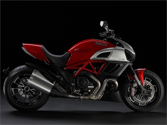 Ducati Diavel (2011)