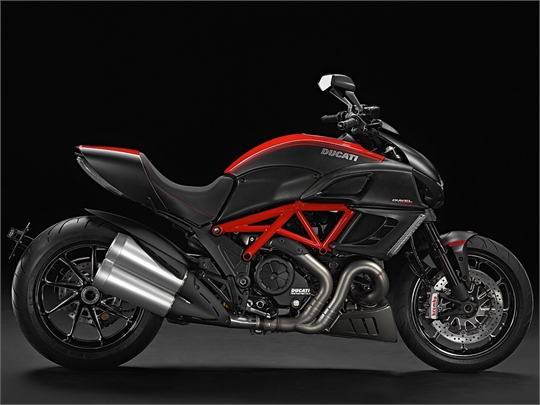 Ducati Diavel Carbon (2013)