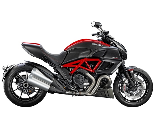 Ducati Diavel Carbon (2014)