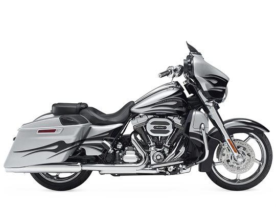 Harley-Davidson CVO Street Glide (2015)