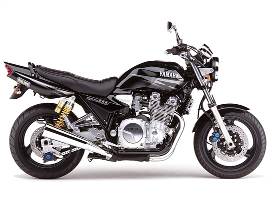 Yamaha XJR1300 (2002)