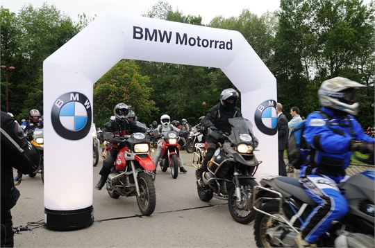 Teilnehmerrekord bei 4. BMW Motorrad GS Challenge