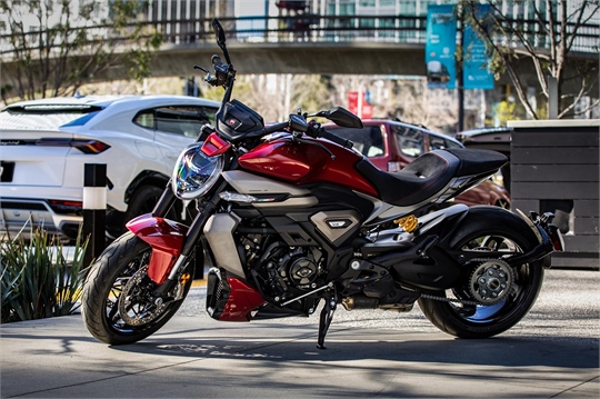 2026 - Ducati XDiavel V4 – Der neue Maßstab im Sport-Cruiser-Segment