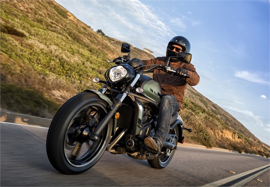 Weitere Jubiläumsangebote: 250 € sparen bei Versys 650 und Vulcan S 