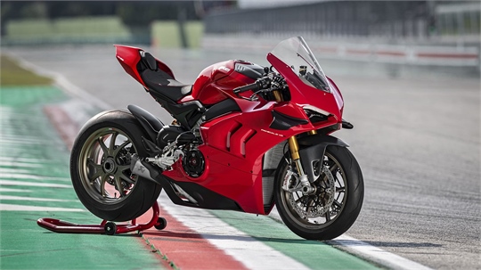 Die Panigale V4 ist bereit für die Rennstrecke - mit dem Racing-Zubehörpake 