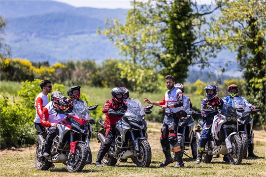 Ducati Riding Academy 2023: Die Termine der DRE Adventure können ab sofort gebucht werden 