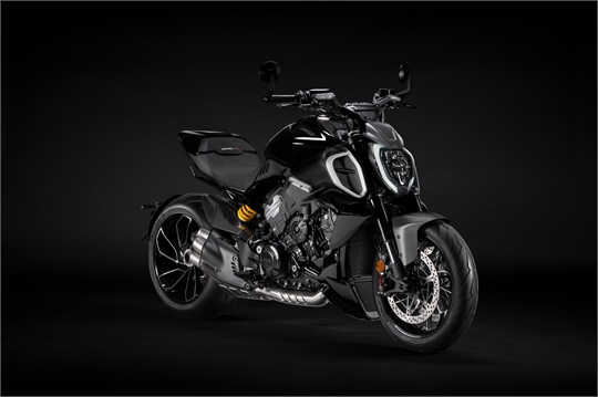 Diavel V4: Ducati Performance Zubehör für mehr Leistung und eine individuelle Note 