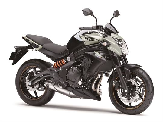 Die Saison 2016 beginnt jetzt! Kawasaki-Motorräder mit neuer Farbgebung