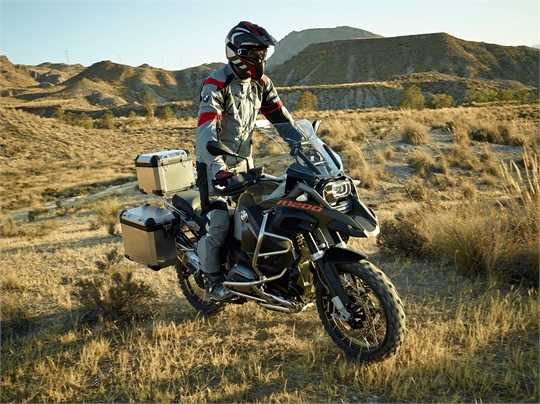 BMW Motorrad siegt bei der Leserwahl zum „Motorrad des Jahres 2015“ von MOTORRAD