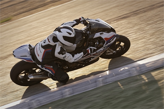BMW Motorrad präsentiert M Performance Parts