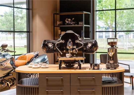 2026 - BMW Motorrad präsentiert den Big Coffee Boxer
