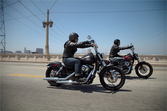 Harley-Davidson modifiziert Dyna Street Bob