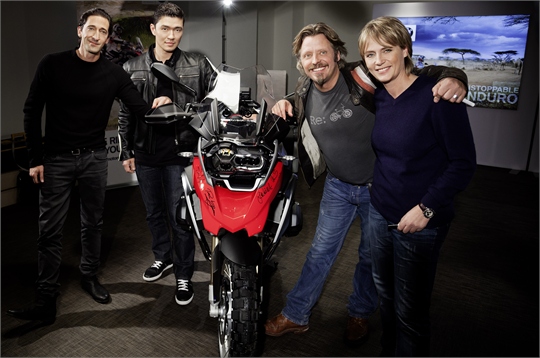 BMW schickt fünf Motorradfahrer auf Weltreise