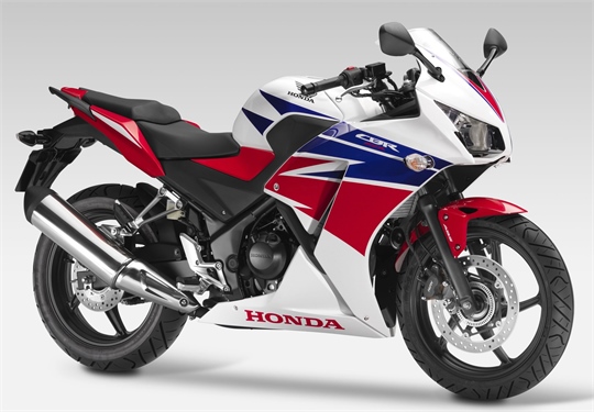 Eicma 2013: Mehr Hubraum für Hondas Viertelliter-Sportler