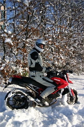 Winterreifenpflicht gilt auch für Krafträder