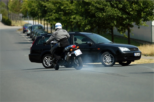 Motorradunfälle: Fahrzeug- und Fahrertyp spielen große Rolle