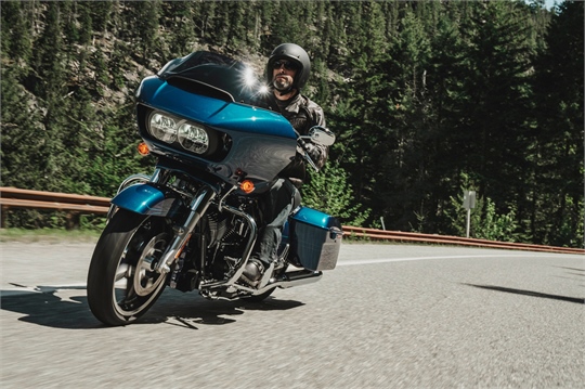 Die Harley-Davidson Road Glide kehrt 2015 zurück