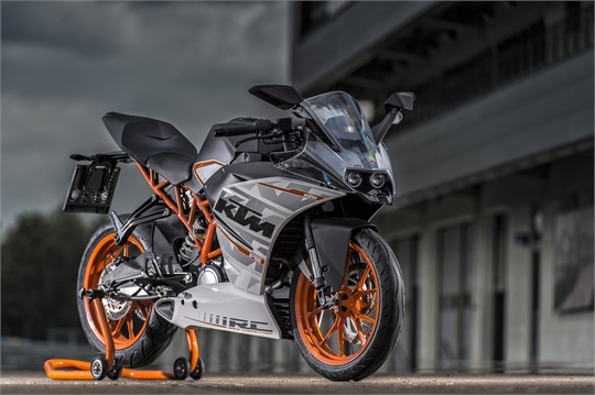 KTM RC 390 rollt in den Handel