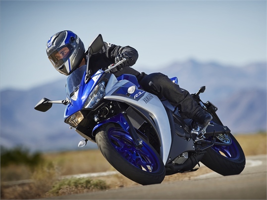 EICMA 2014: Yamaha YZF-R3 bringt 42 PS mit