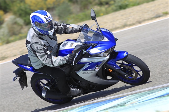 Pressepräsentation Yamaha YZF-R3: The Missing Link