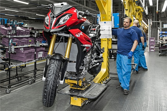 BMW startet Produktion der S1000XR