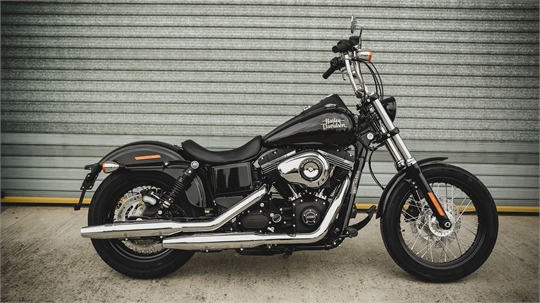 140 Harley-Davidson Street Bob Custom für Deutschland