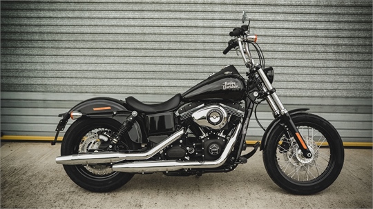 140 Harley-Davidson Street Bob Custom für Deutschland