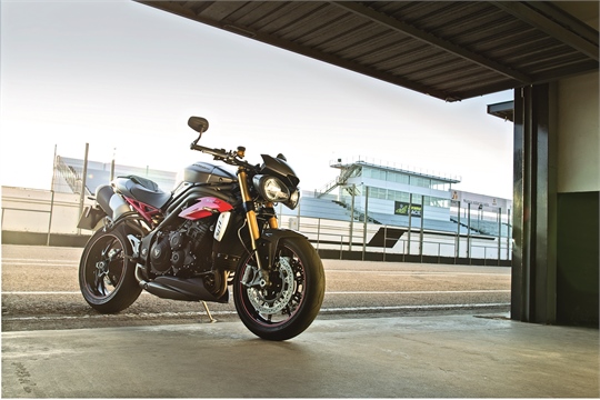 EICMA 2015: Triumph Speed Triple mit umfangreichen Verbesserungen