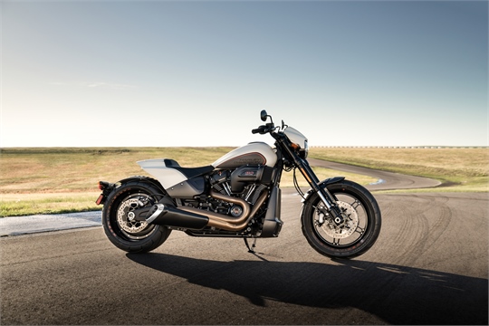 Harley-Davidson bringt neue Softail FXDR 114