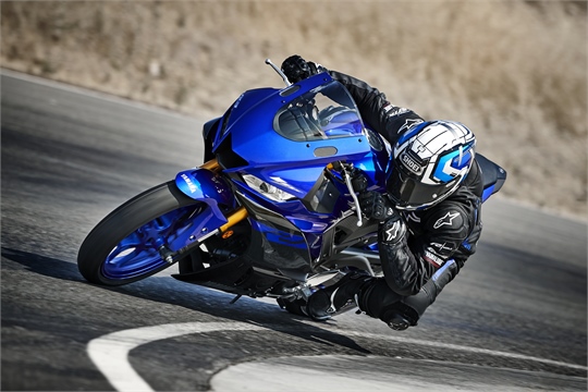 Yamaha holt leichten Supersportler in die R-Familie