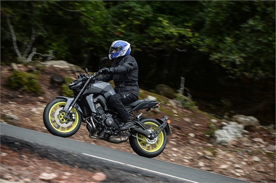 Vorstellung & Fahrbericht Yamaha MT-09: Mehr Komfort ohne Charaktereinbußen