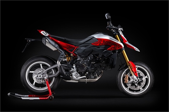 2026 - Ducati feiert 100 Jahre Motorradgeschichte mit exklusiver Hypermotard V2 SP 100