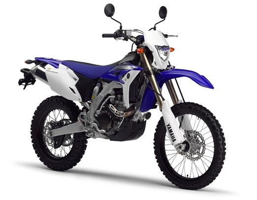 2012er WR450F mit neue Kraftstoff-Einspritzung und neues, kompaktes Fahrwerk